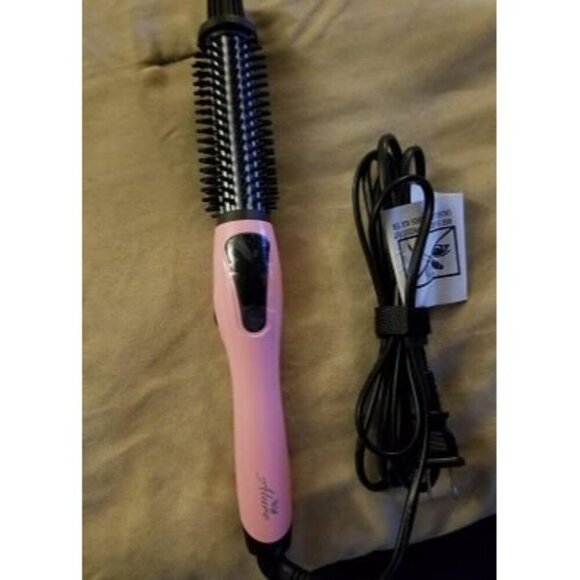 New Heated Styling Brush - 3-in-1 Ionic Hair Curler/Straightener with Anti-Scald - Picture 2 of 2